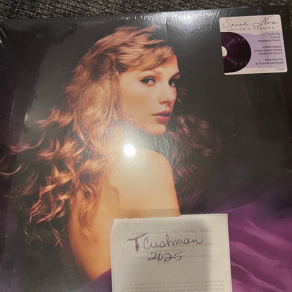 Unopened Taylor Swift’s Speak Now Violet